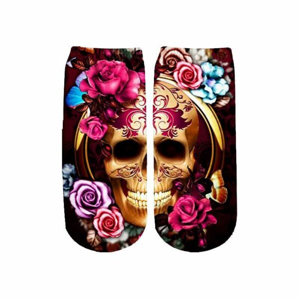 Socks with skull