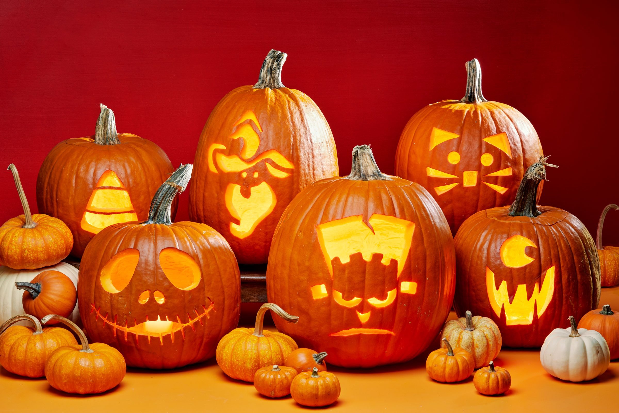 halloween-jack-o-lanterns-carved-from-printable-templates-RDD_OCT_PumpkinCarving2022-MLcrop